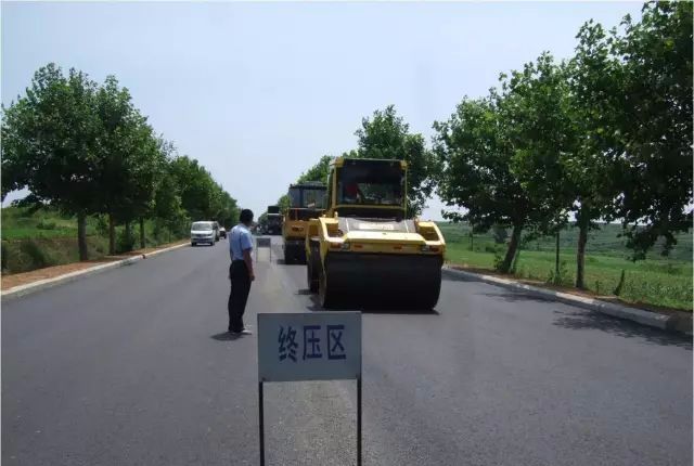 监理工程之公路工程路面施工安全管理